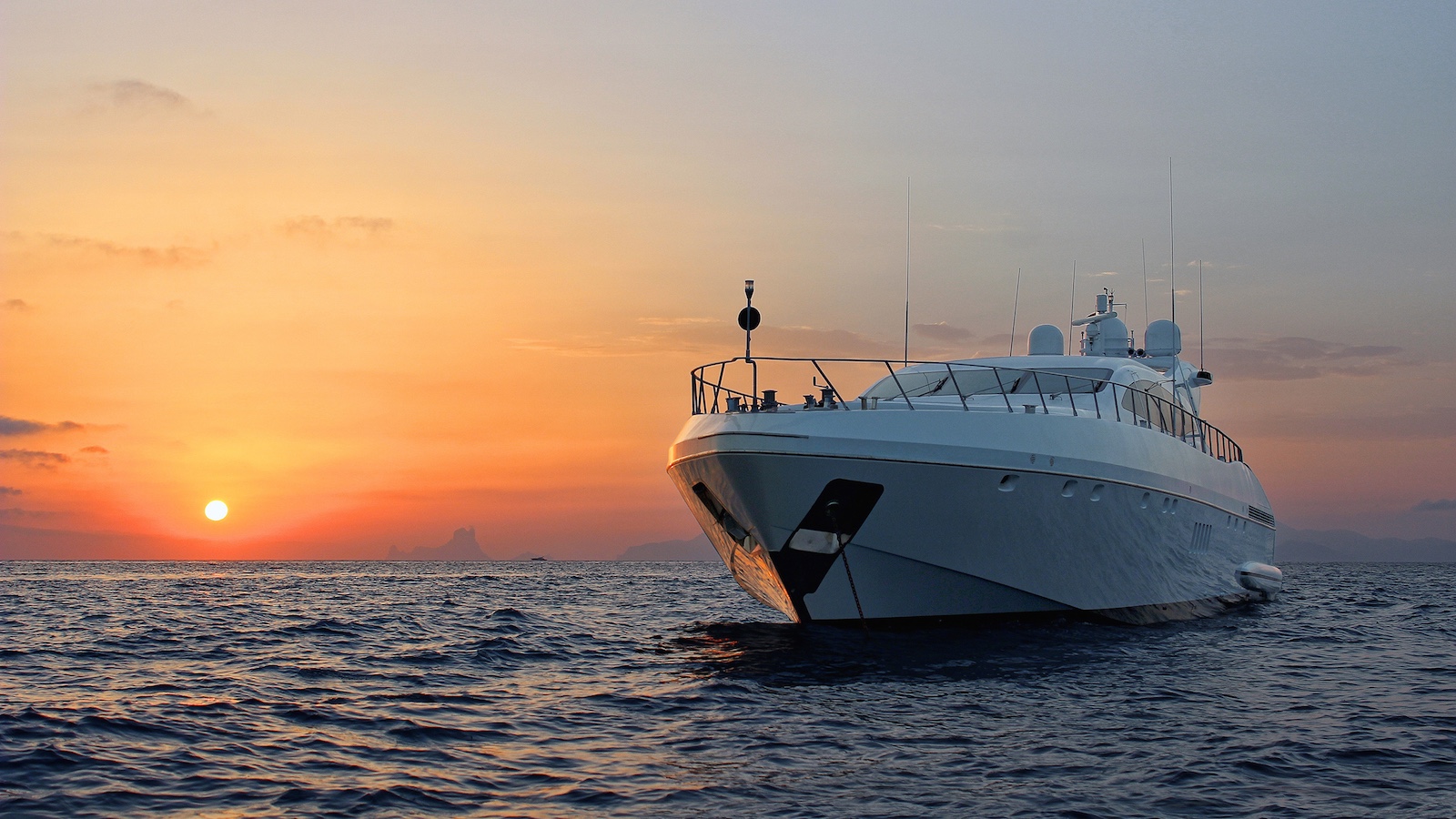 Ibiza luxury yacht charters 